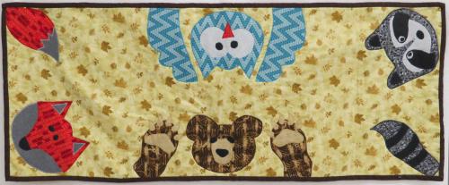 HDC-603-Critter-Table-Runner-Epler
