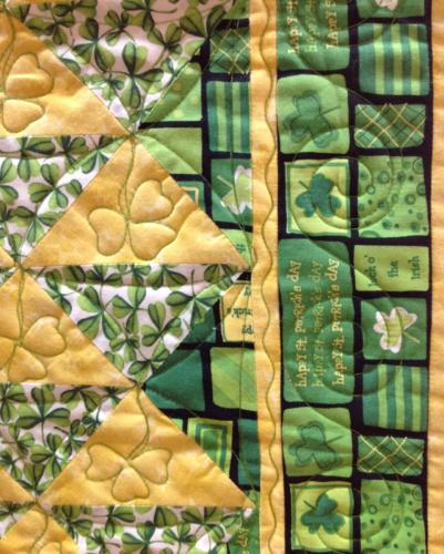 HDC-629-Spring-Table-Runner-Detail