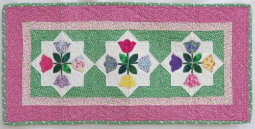 HDC-631-Spring-tulips-Runner-Epler