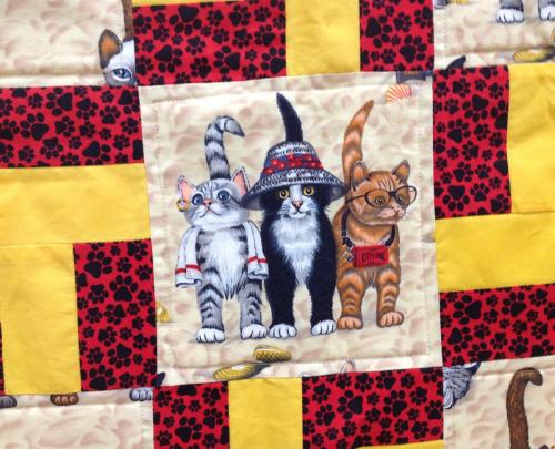 L-712-Kitty-Kitty-Kitty-Detail